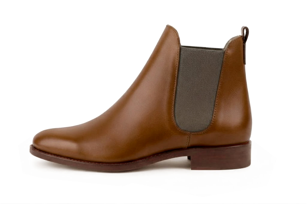Elevate your look with solid-color leather Chelsea boots featuring sleek elastic side panels and effortless Parisian elegance, in cognac and taupe leather with round toe and leather sole - Florence KOOIJMAN